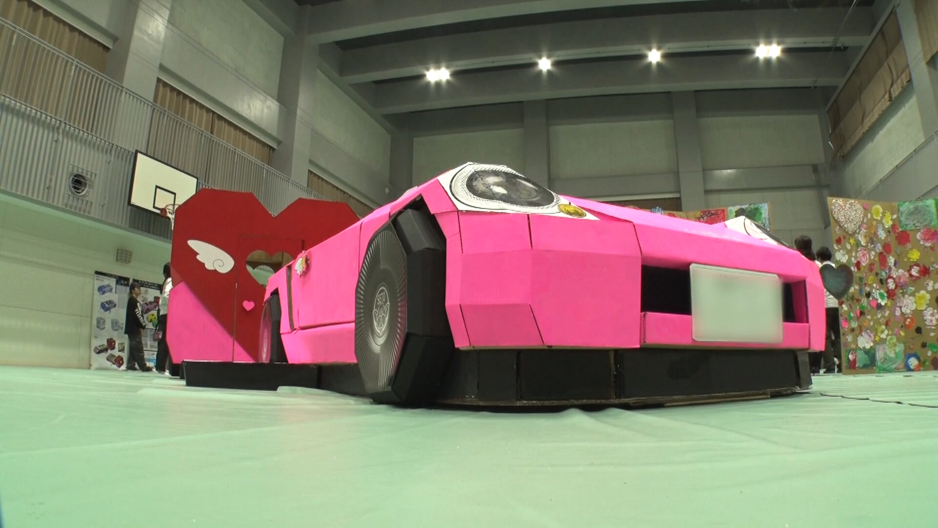 クルマとミライ「シリーズ【ものづくりをミライへつなげ！】世界にひとつ！夢を形にしたクルマ」